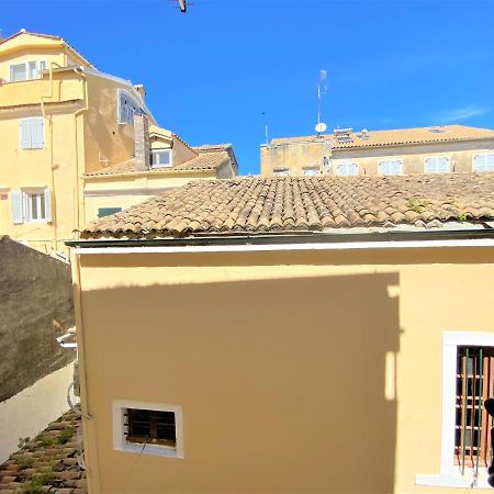 Mary'S Melodies At Corfu Old Town Buitenkant foto